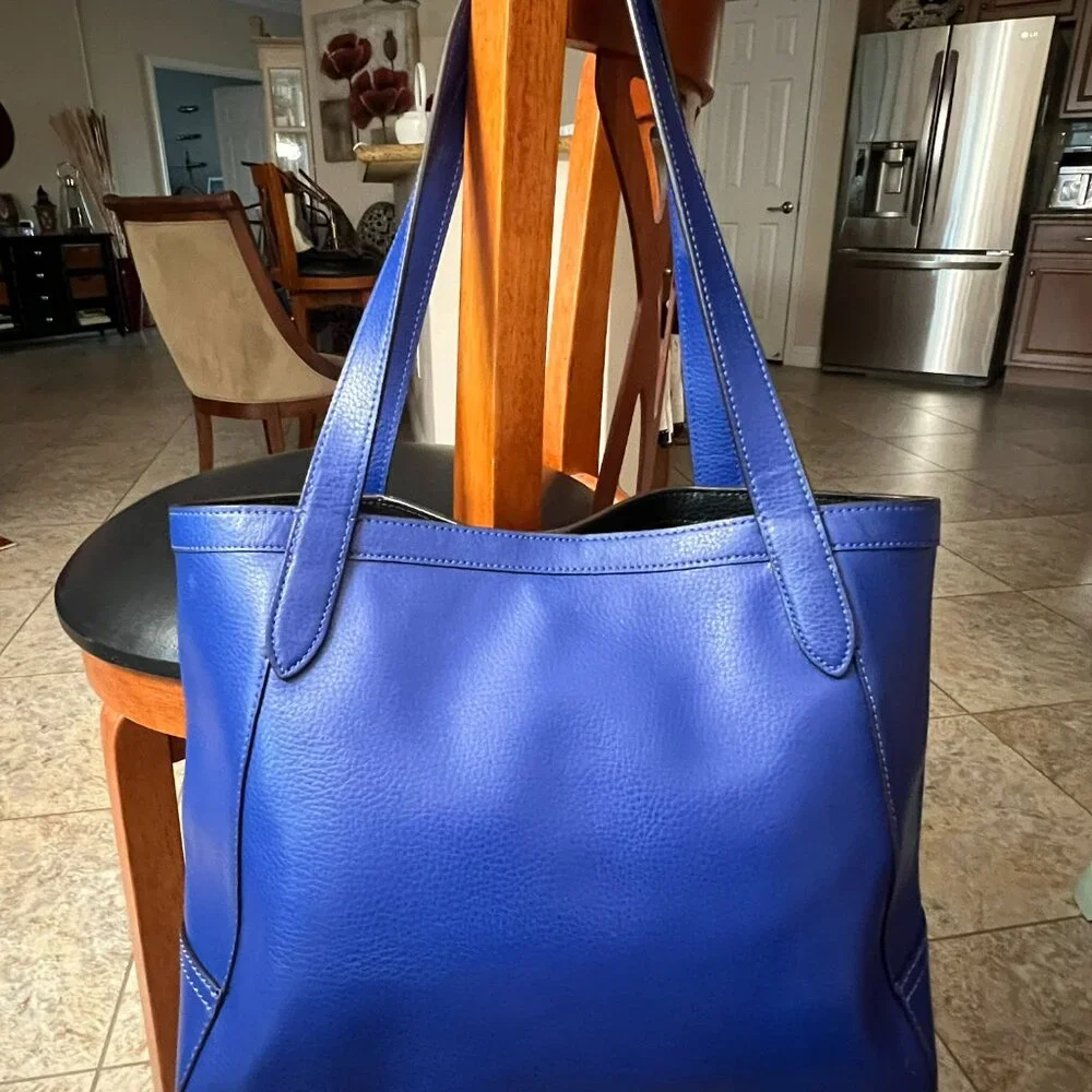 Coach Tote With Horse and Carriage - Picture 2 of 8